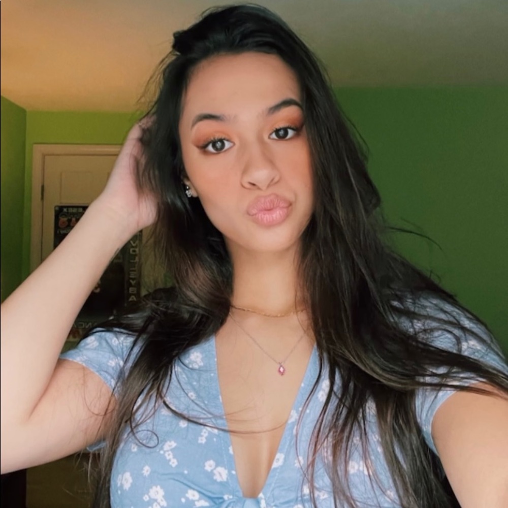 Meet your Posher, Bianca